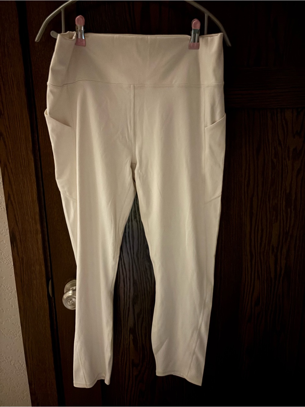 Fabletics Pure Luxe. Cream High-Waist Pocket Leggings - Women Pants XXL.